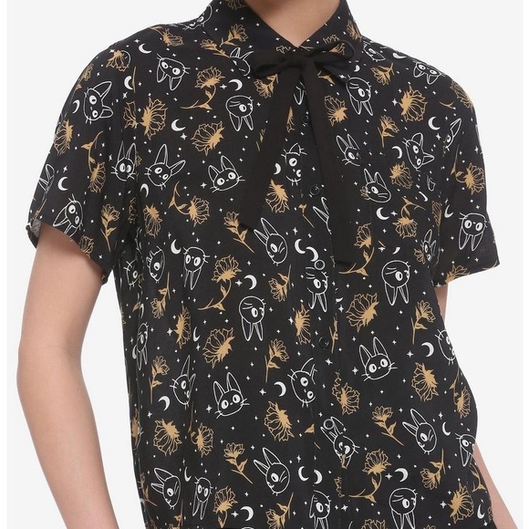 Hot Topic Tops Her Universe Studio Ghibli Kikis Delivery Service